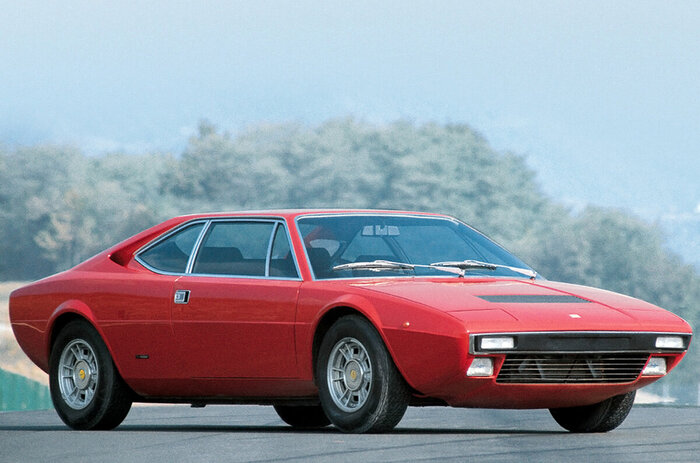 Ferrari 308 GT4 (1973 .)