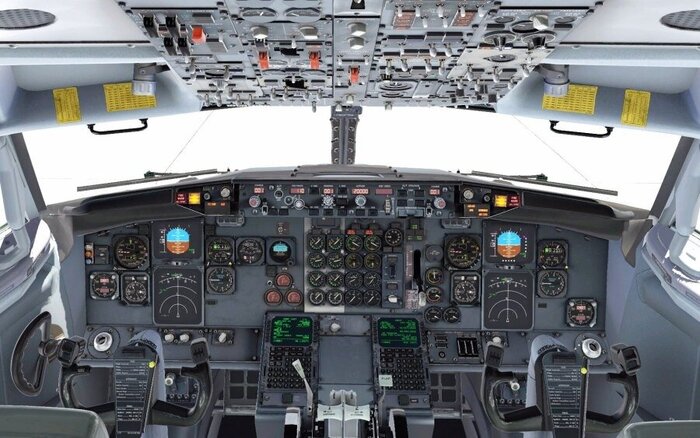 Кабина самолёта Boeing 737-500