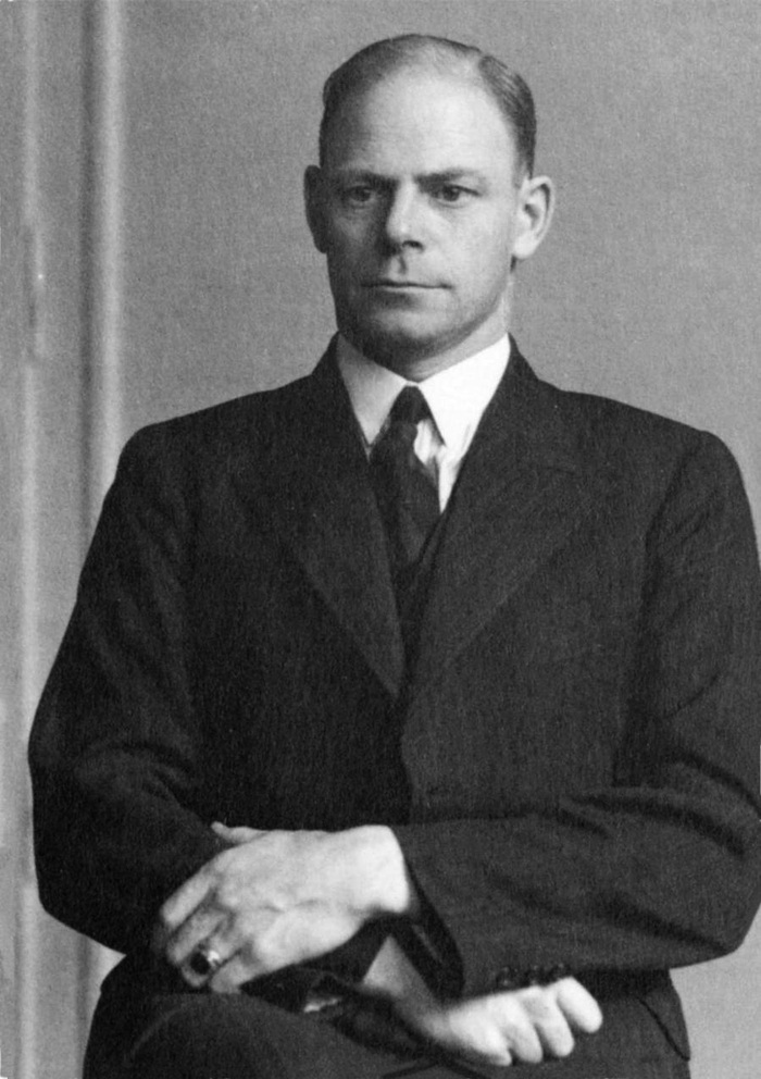 ���� ������ (01.01.1899 � 30.11.1986). �� ���������� ��������� ������ ������������ �������� �������� ��������� ������� ��� ������� �������. ������� ��������� ������������ ����� ����� (�������� ����� �� ������������� ��� �������).