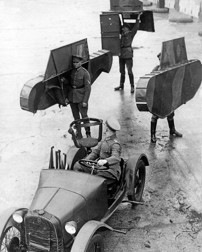 ������, ����������� ������ �����, ��������������� �� ������ ��� �����, ������ ������� � ����� ���������. �������� �������, ����� �������� ����� � �������� 1939 ���� ��������� � ������ �� ���������� �����, ������ ��������, ��� ��� ��������.