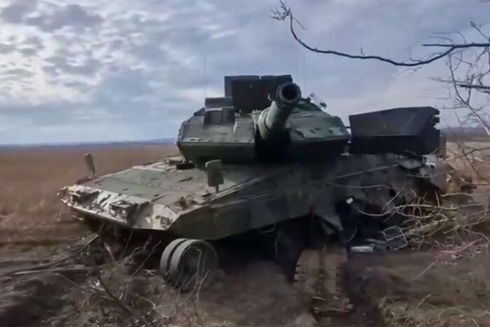  Strv 122A -    Leopard 25   , , , , Leopard 2, ,  , 