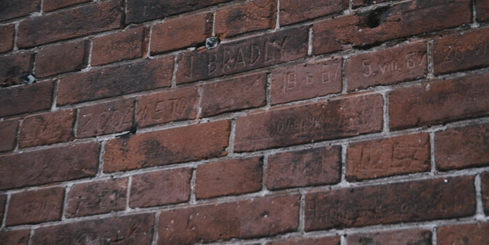 Наскальная живопись. Если постараться, можно и с девятнадцатого века записки найти.