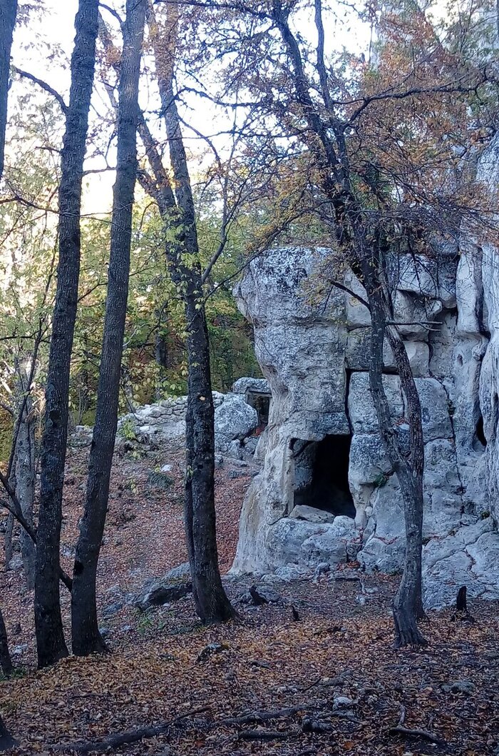 У Северного монастыря