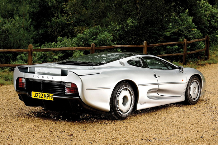 Jaguar XJ220