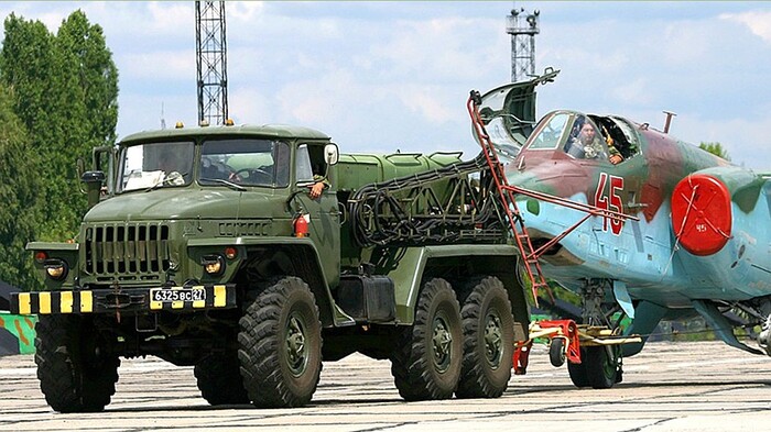 Модернизированный вариант АПА-5ДМ с усиленным генератором для крупных военных аэродромов