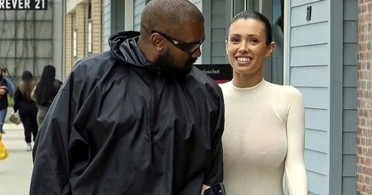 Bianca censori nude uncensored