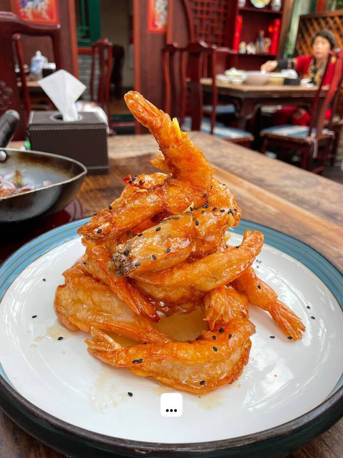 Больше фото из ресторана в моем телеграм-канале. Но вы можете не смотреть, если вам неинтересно - это нормально ))