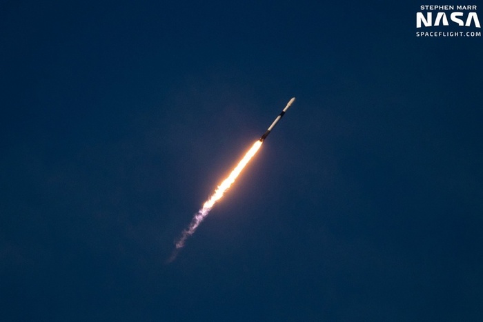 Falcon 9    - Starlink v2  . (:    NSF / L2)