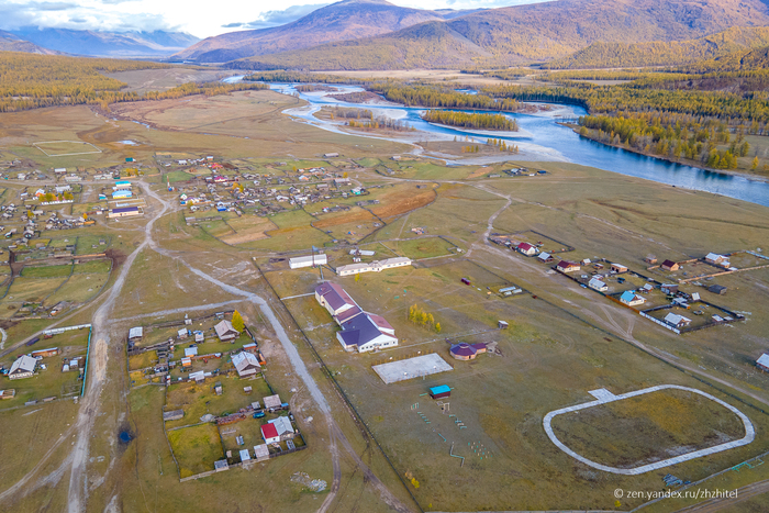 Как живет бурятское село Хужир, за которым ничего нет, только горы Деревня, Путешествие по России, Путешествия, Бурятия, Горы, Село, Фотография, Длиннопост, Пейзаж