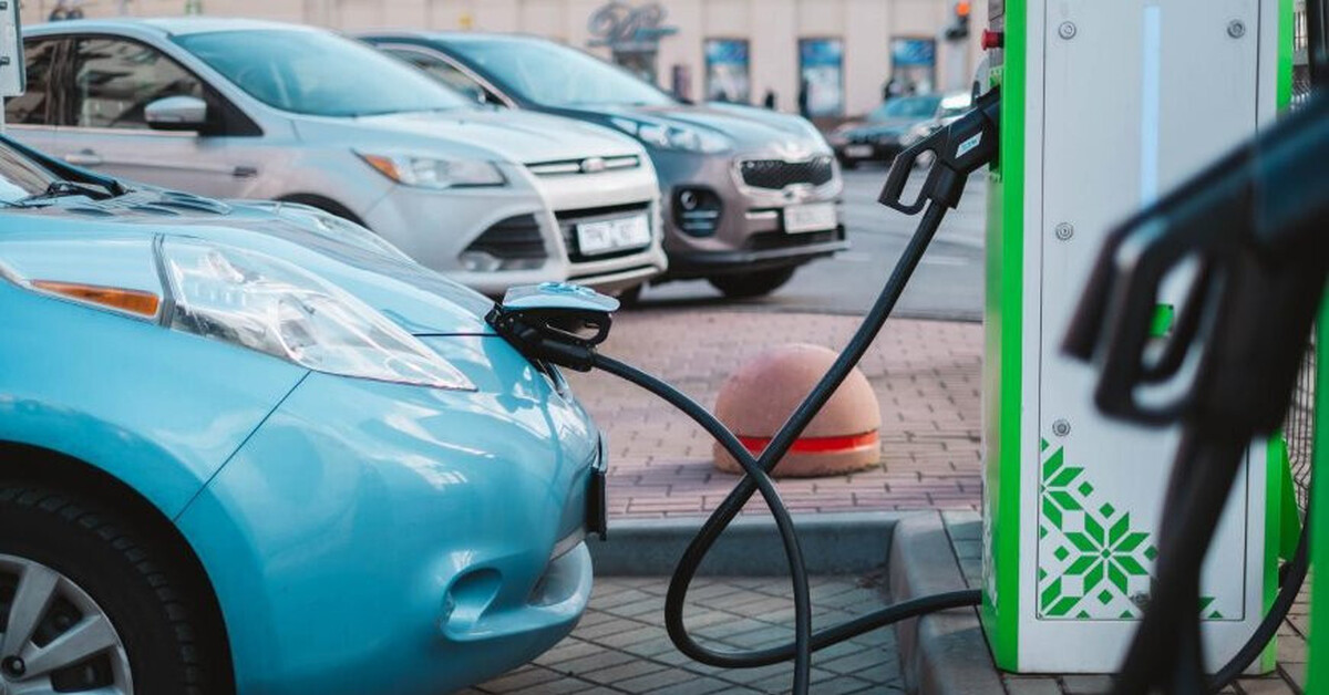 Сколько стоит зарядить электромобиль? | Пикабу