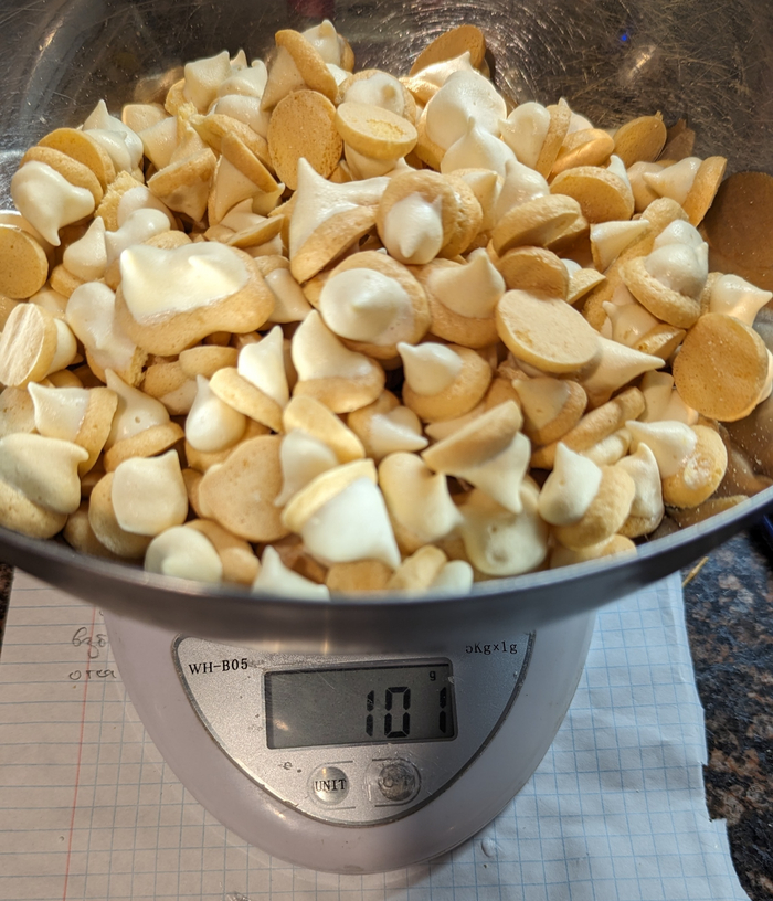 Итого получаем 101 гр хрустящих печенек