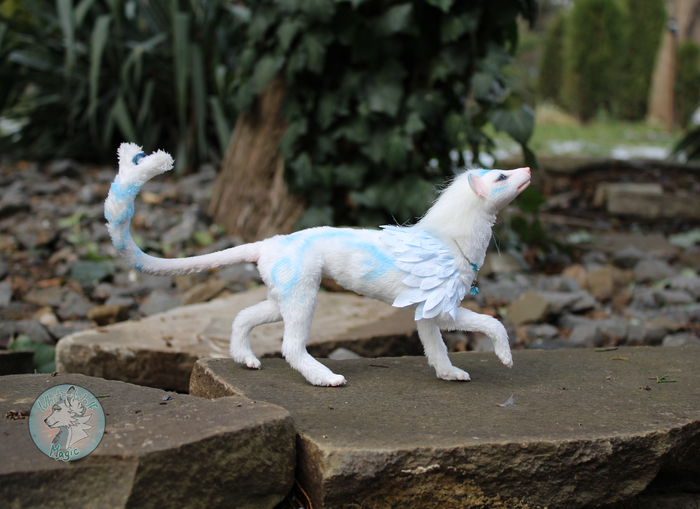 Ин также умеет сидеть, но решила этого не демонстрировать)