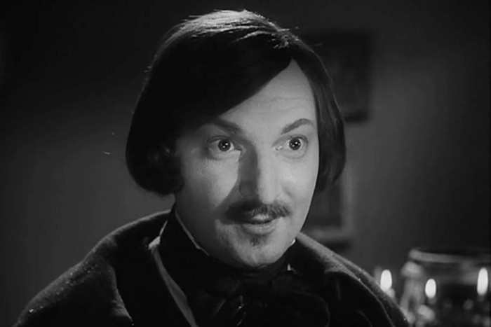 В роли Гоголя в фильме Григория Козинцева "Белинский", 1951