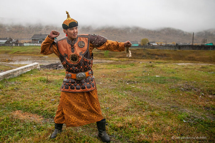Чемпион по разбиванию костей