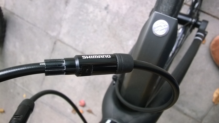Неведома хуюмбола, встроенная в тормозную линию SHIMANO GRX 600