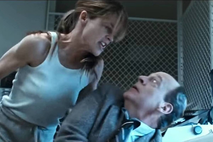 - В человеческом организме 215 костей. Это была только одна. (В реальности - точно не одна)