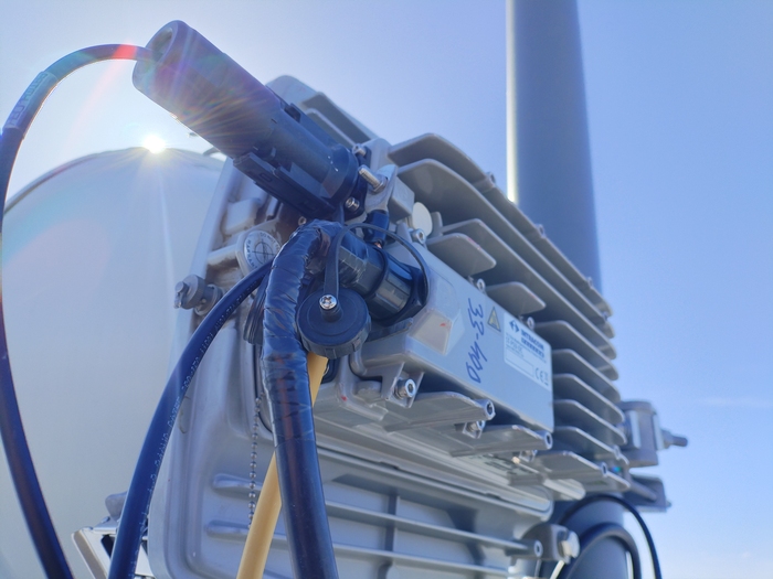    -  (  .     ,     -   .     .)