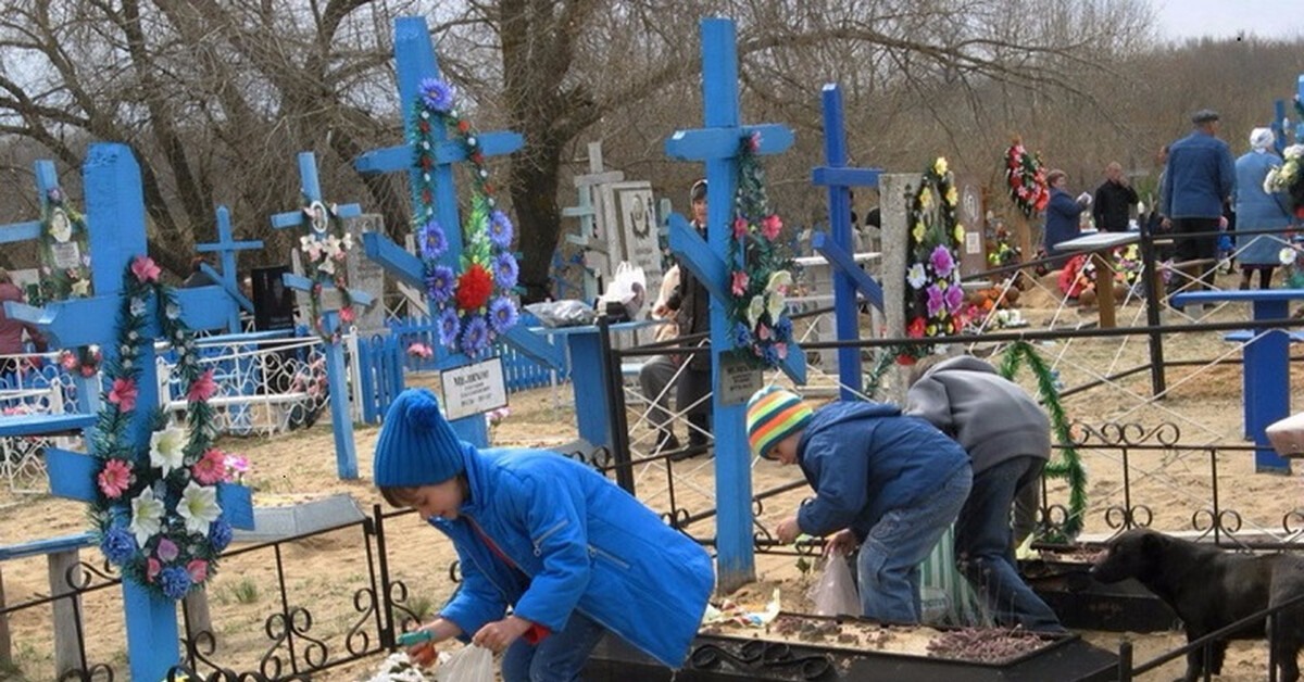 Можно в день пасхи ездить на кладбище