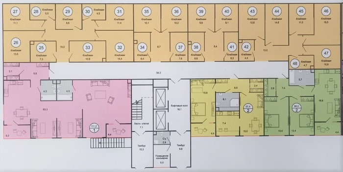 Лит.2 и Лит.3 - поэтажный план первого этажа. Смежные секции выполнены в зеркальном виде. Планировки идентичны каждой секции, за искл. Лит. 1.