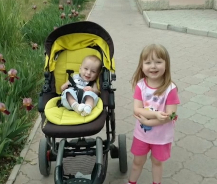 Миша и Даша