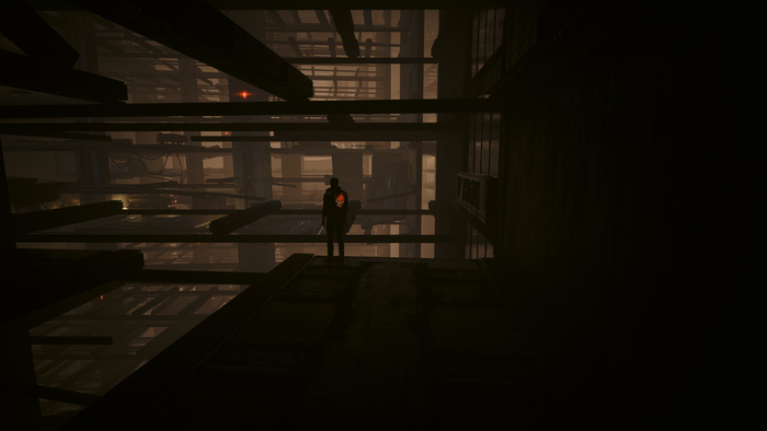 Гараж очень большой и неплохо освещен.