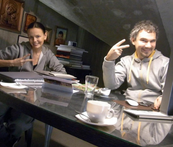 Юлия и Дмитрий в одной из комнат своего лофта