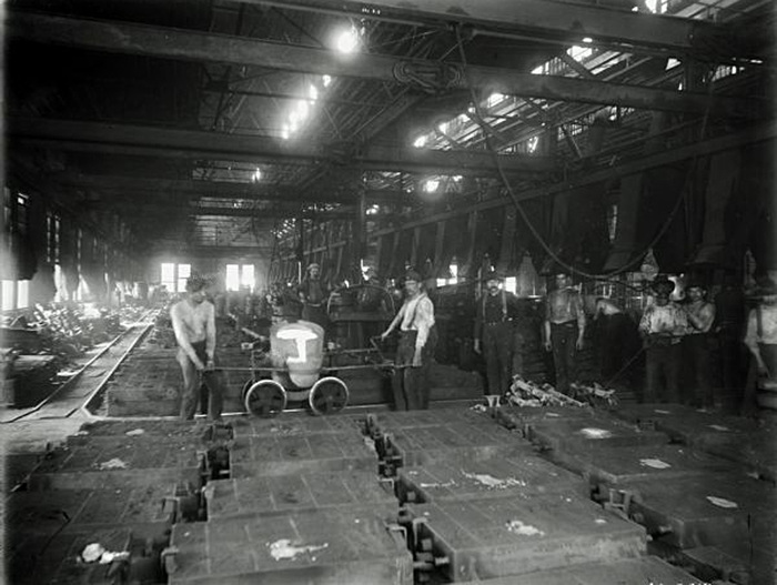 В литейном цеху на фабрике McCormick Works.