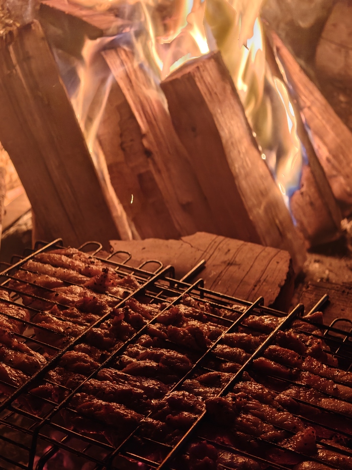 Ужин возле костра