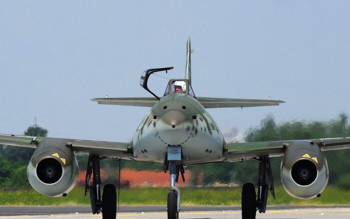 Me-262    ,   , ,  , , , -262,  , 