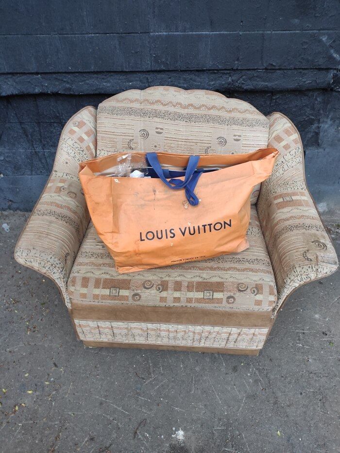    - ... , Louis Vuitton, , , 
