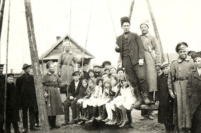 � �������