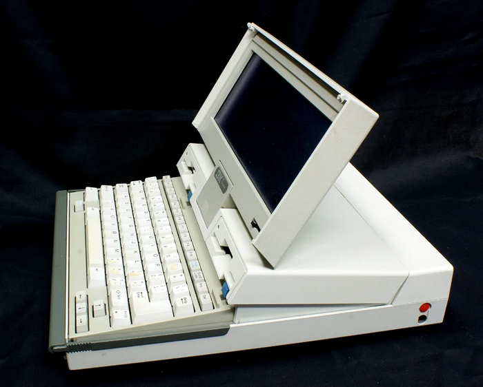 : IBM 5140. IBM PC Convertible