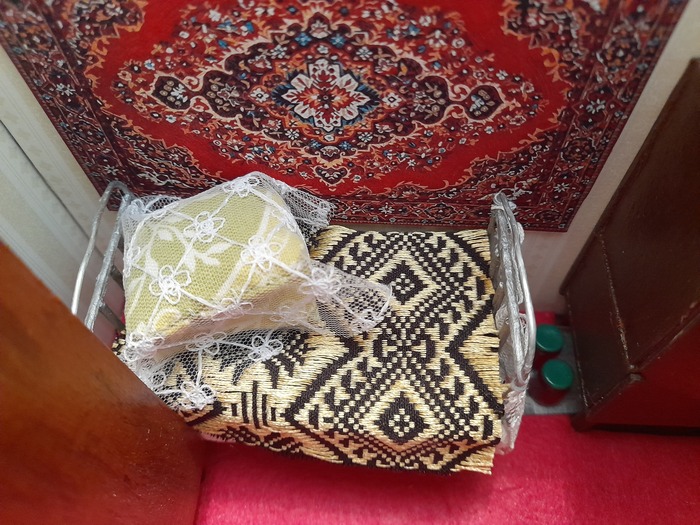 Ковёр, который разглядываешь перед сном)