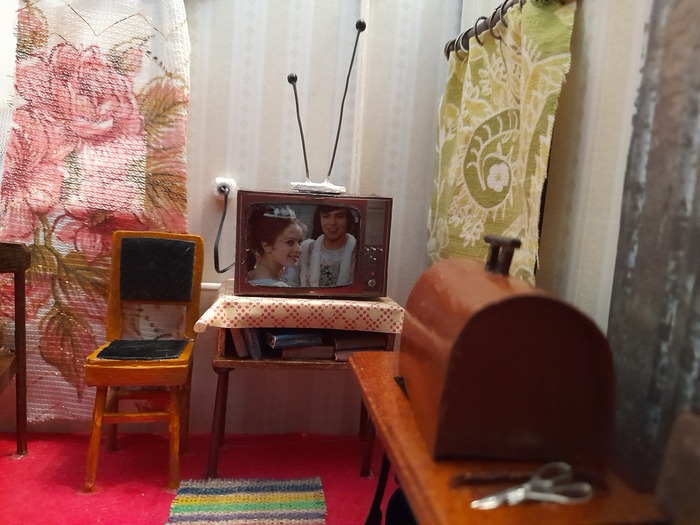 Любимая сказка по телевизору.