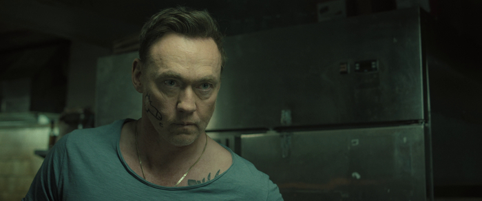 Внимание на щеку ))