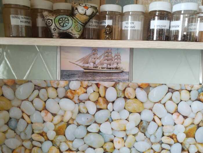 Открытка вписалась тютя в тютю! Корабль пришвартован, как в пожелании из письма)