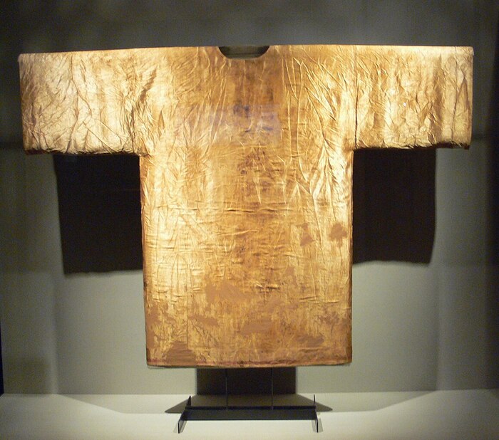 Одеяния Климента II в Епархиальном музее Бамберга