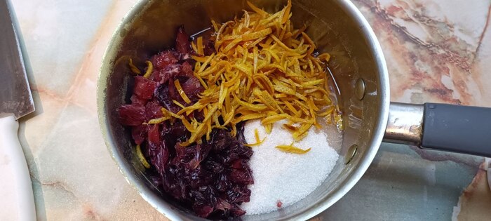 Сахар с пектином – всё,Цедра сицилийских апельсинов – вся, Мякоть сицилийских апельсинов – вся, Виски – 60 мл,Лимонный сок – 3 ст.л.