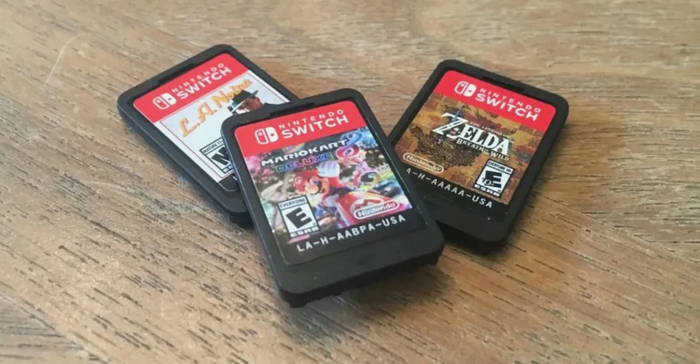 В эпоху цифровизации компания не отказывается от традиционных носителей.