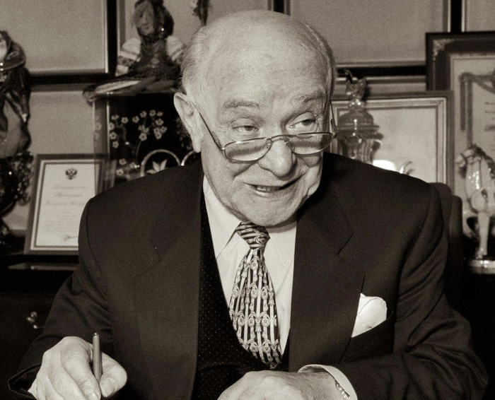 Быков, который Ролан