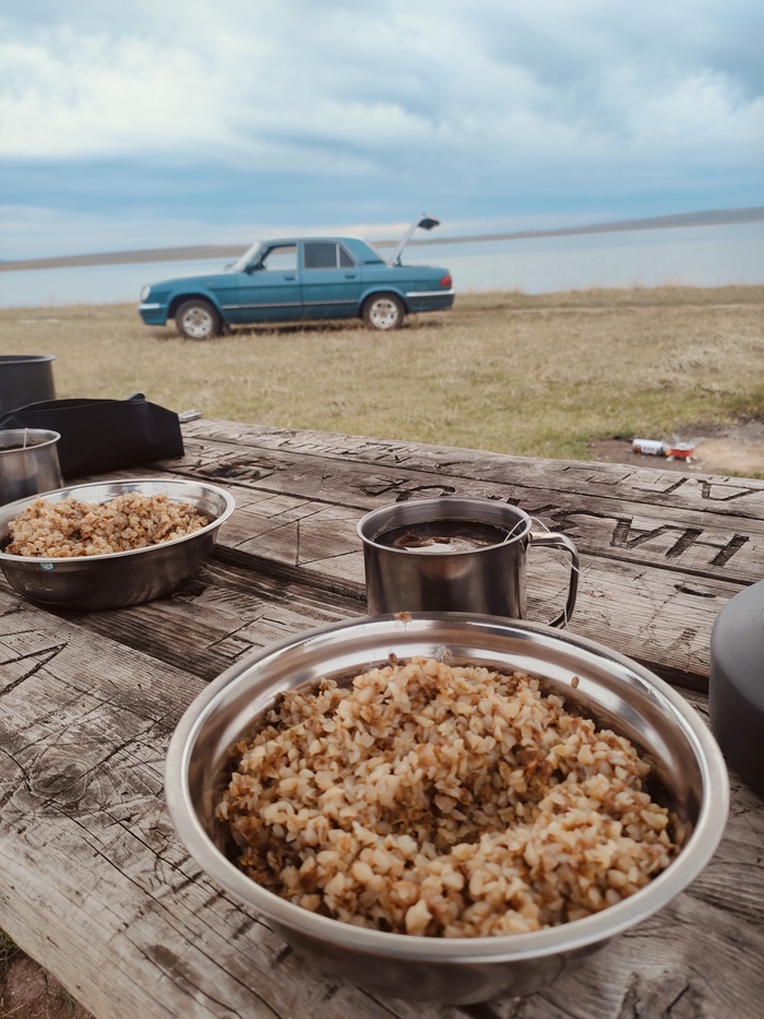 Привал на безлюдном озере