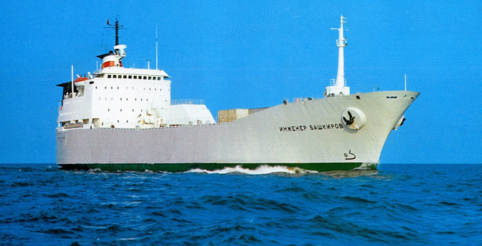 Сухогруз-ролкер «Инженер Башкиров» и одинаковый с ним «Инженер Мачульский» проекта 4207, разработанные и построенные в 1974‑75 гг. на верфи Hollming OY, г. Раума (Финляндия) были задействованы для доставки грузовиков Delta-Projekt из Гамбурга в Ленинград.