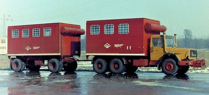 Magirus-Deutz 290 D 26 — мастерская для обслуживания и ремонта экскаваторов Orenstein & Koppel. Такие мастерские получали кузовы фирм Kögel и Rhein-Bayern. Снимок сделан на полигоне Magirus-Deutz в Маркбронне, в 12 км от Ульма.