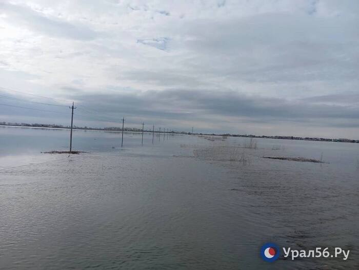 На фото: дорога в Ору