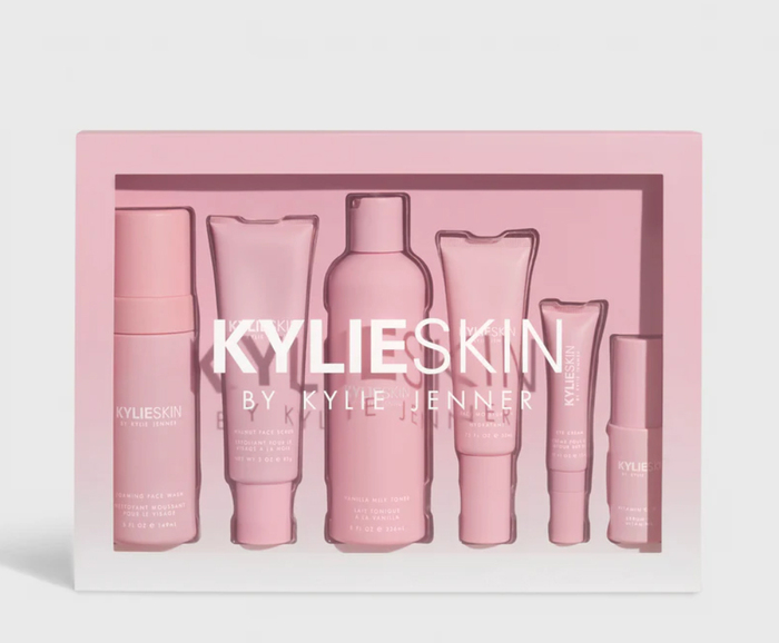 <!--noindex--><a href="https://pikabu.ru/story/kakoy_dizayn_dlya_beautybrendov_vyibirayut_znamenitosti_11445006?u=https%3A%2F%2Fkyliecosmetics.com%2F&t=https%3A%2F%2Fkyliecosmetics.com%2F&h=3c992eca506b8f8ee585ed06f0c2625d5c24efeb" title="https://kyliecosmetics.com/" target="_blank" rel="nofollow noopener">https://kyliecosmetics.com/</a><!--/noindex-->