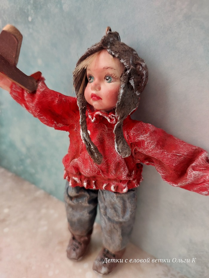 Ватная игрушка, лицо - гипс.