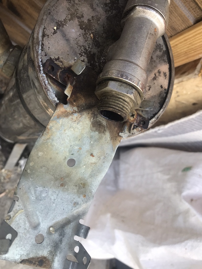 собственно улитка при работе вставляется сюдой...