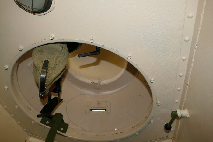 Как и на ФАИ, башня поворачивалась без маховика.