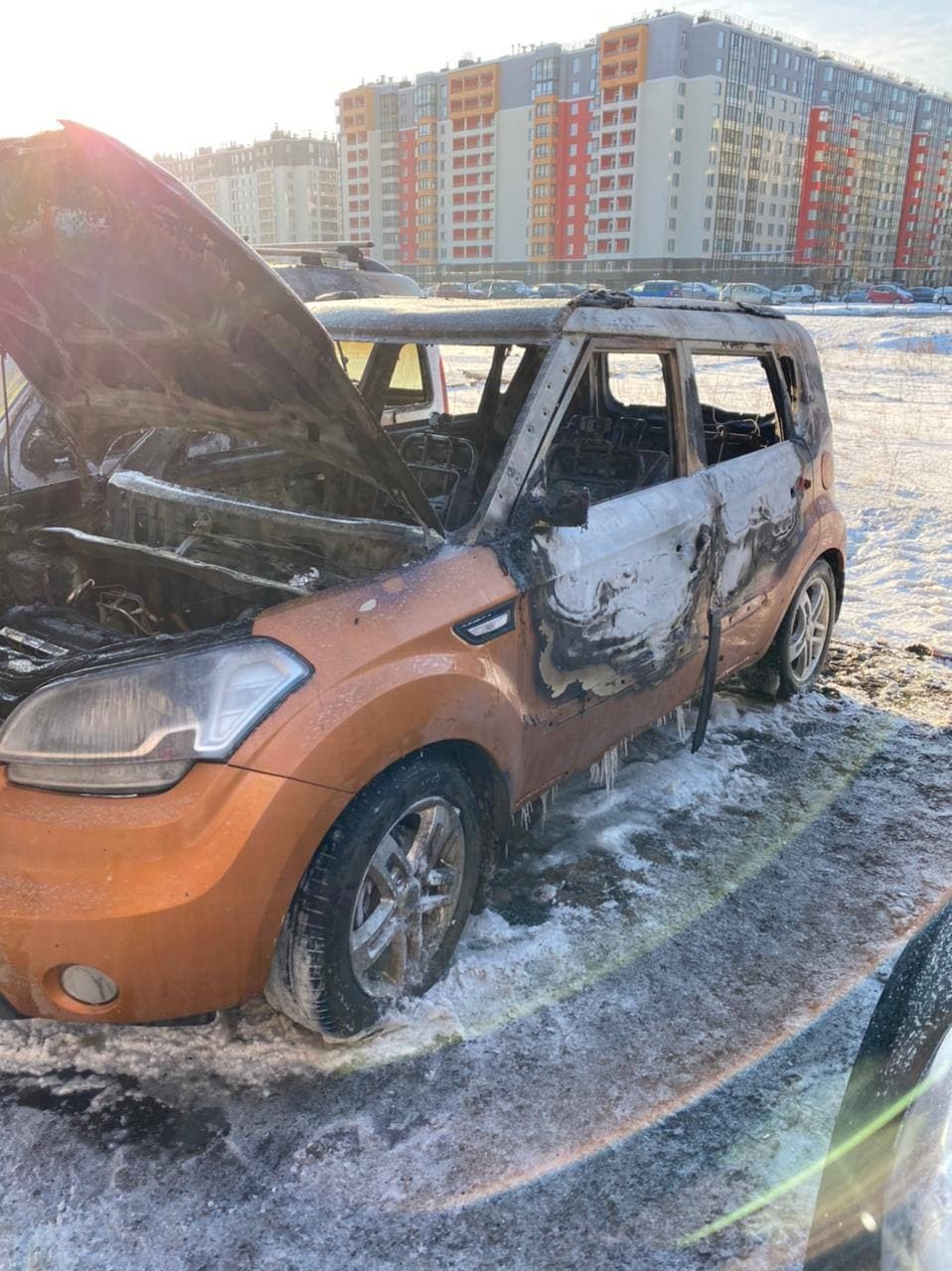 В борьбе за отказ от УК и переход на ТСЖ, одному из активистов сожгли машину  | Пикабу