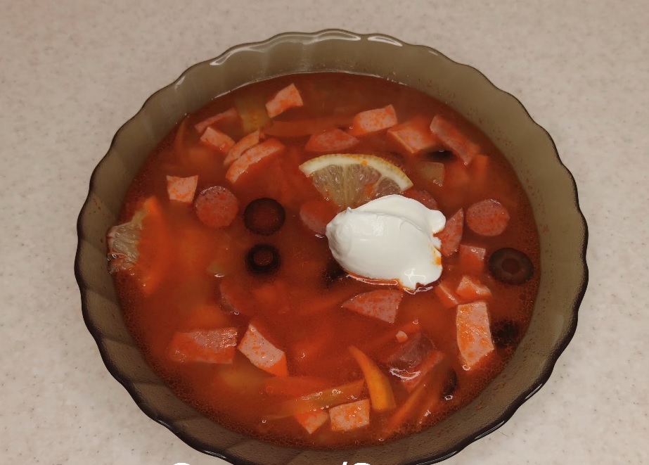 Солянка мясная по-домашнему | Пикабу